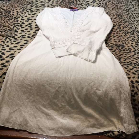 White linen knee length dress - Picture 3 of 6